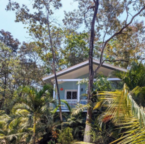 West Bay Roatan - Sunny & Modern Oasis- - 3 min to beach - Queen beds!